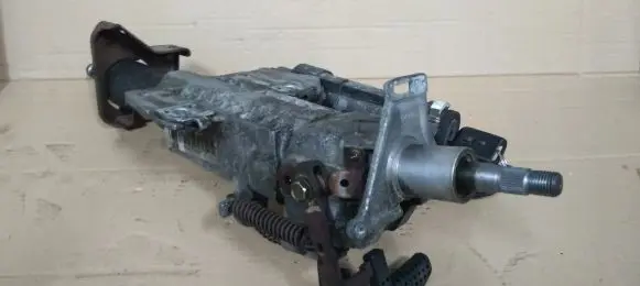 Nissan Pathfinder R51 Steering wheel axle
