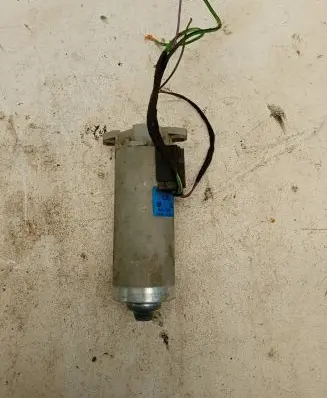 BMW 5 E60 E61 Seat adjustment motor 0130002613 1214101