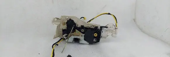 Mercedes-Benz S W220 Front door lock 2207200135 45031117