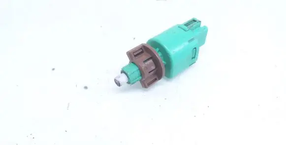 Toyota RAV 4 (XA30) Brake pedal sensor switch