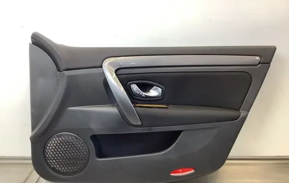 Renault Laguna III Front door card panel trim 1008740 1120477 FM68437J