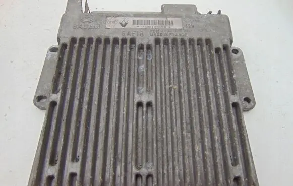 Renault Kangoo I Engine control unit/module 7700109191