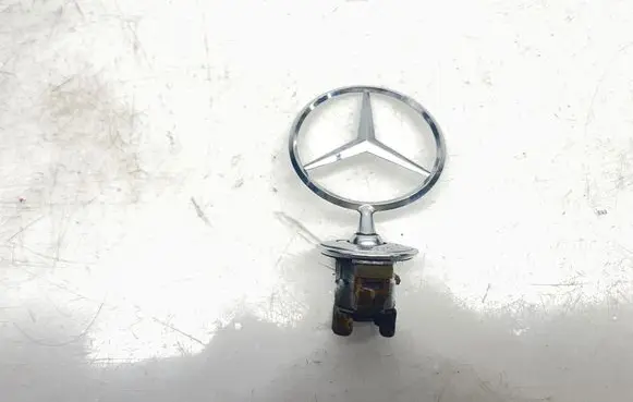 Mercedes-Benz E W211 Manufacturer badge logo/emblem