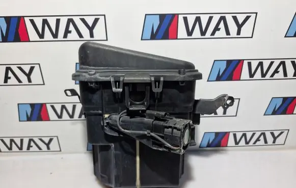 BMW 5 F10 F11 Fuse box cover 