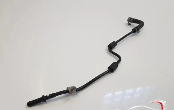 Mercedes-Benz C W205 Engine coolant pipe/hose