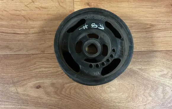 Ford Focus Crankshaft pulley 4M5G68321