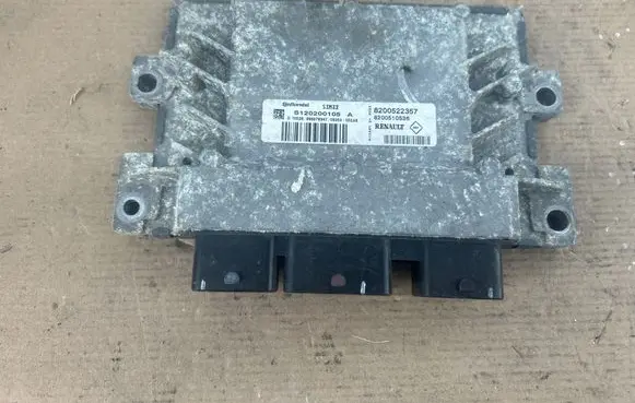 Renault Clio IV Engine control unit/module 8200522357 8200510536 S120200105A