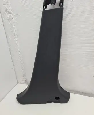 (B) pillar trim (bottom)