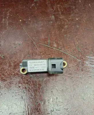 Audi A4 S4 B5 8D Airbag deployment crash/impact sensor 8D0959643B 023080628RAN 040701