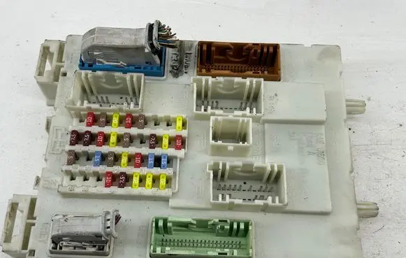 Ford Transit - Tourneo Connect Fuse module DV6T14A073DG 30S517603P11