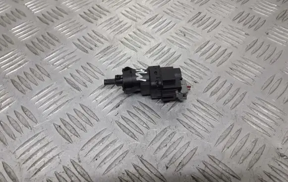 Mazda 3 I Brake pedal sensor switch 3M5T-13480-AB