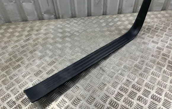 Nissan Navara D23 Front sill trim cover 769B44KJ0A