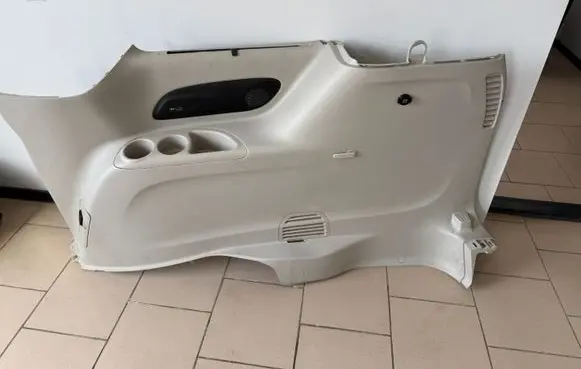 Chrysler Pacifica Tailgate/trunk side cover trim 5SC26PD2AH I01888150AYR