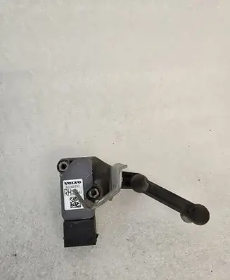 Volvo XC90 Air suspension front height level sensor 32246992