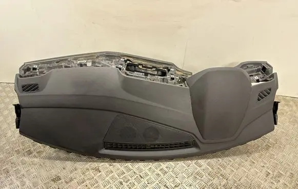 Audi Q3 F3 Dashboard 83B857033 83B857001 83A880204E