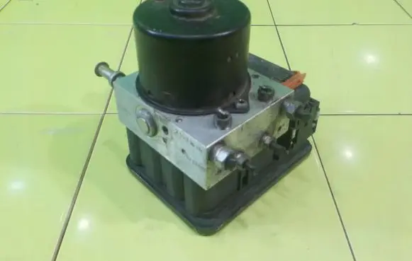 Mitsubishi Outlander ABS Pump 4670A458