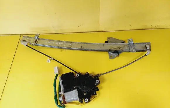 Mitsubishi Space Wagon Front door window regulator with motor MR349204