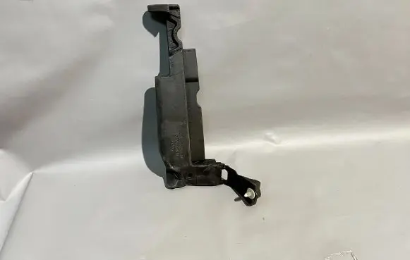 Audi A3 S3 8P Fender foam support/seal 8P0823722C