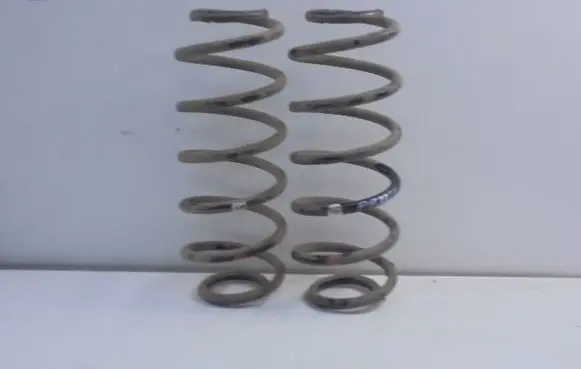 Toyota Prius+ (ZVW40) Rear coil spring 