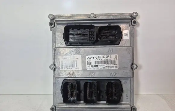Audi Q7 4M Engine control unit/module 059907309L 0281032806 4M0907401AA