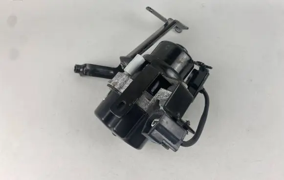 Chrysler Pacifica Vacuum pump P68413466AC 212512479