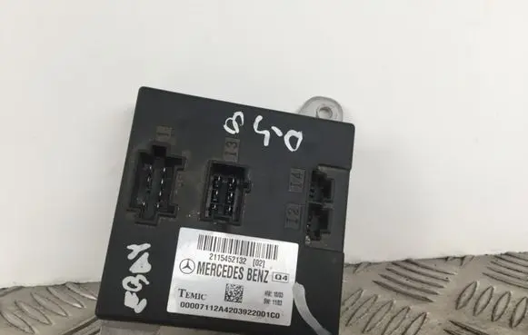 Mercedes-Benz E W211 Comfort/convenience module 2115452132