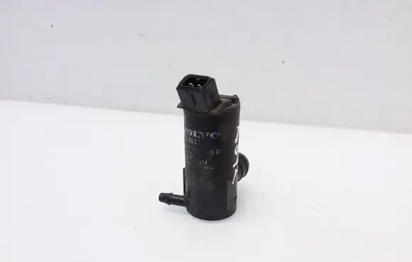 Volvo V70 Windscreen/windshield washer pump 9169611