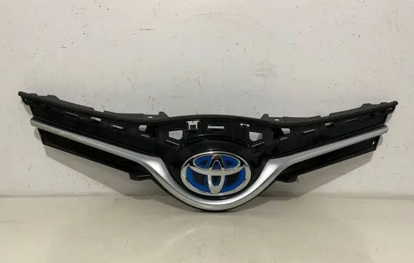 Toyota Yaris Front bumper upper radiator grill 531010D650 531010D680 531110D800