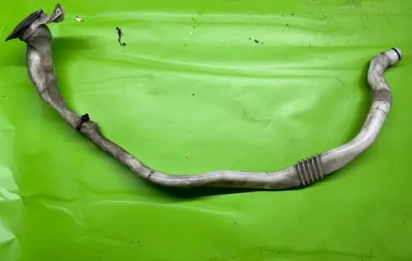 BMW 5 F10 F11 Windshield washer fluid hose 7203270