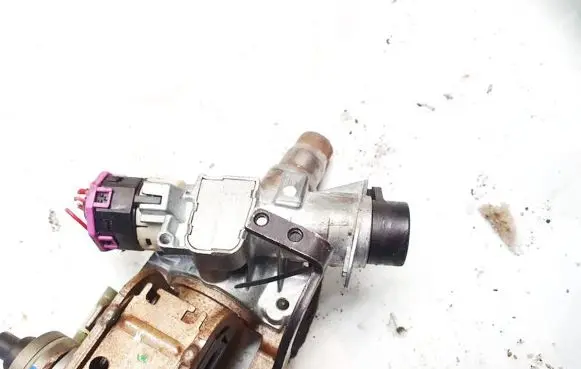 Volkswagen PASSAT B5 Ignition lock