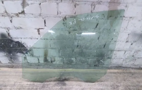 Ford S-MAX Front door window glass four-door