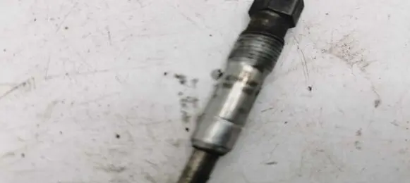 BMW X5 E53 Glow plug 0100266002