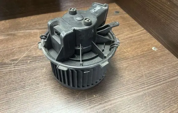 Heater fan/blower