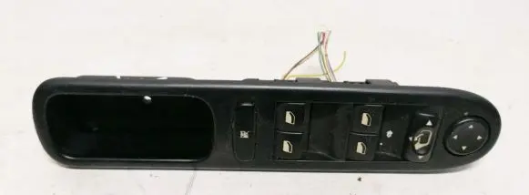 Peugeot 307 Electric window control switch 96531123XT