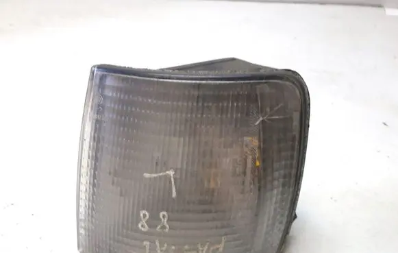 Volkswagen PASSAT B3 Front indicator light 357953049A