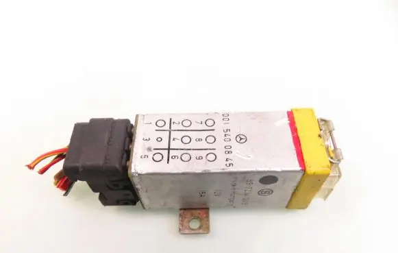 Mercedes-Benz C AMG W202 Other relay 897234000 0015400845