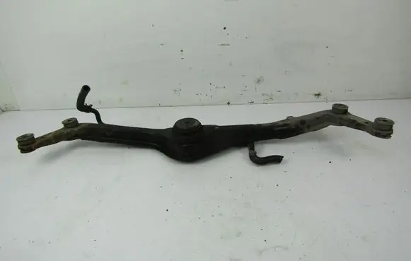 Volkswagen Caddy Engine mount bracket 6K0199200C