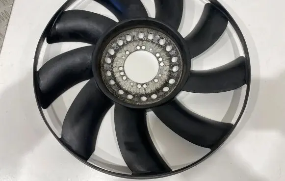 BMW 7 E65 E66 Fan impeller 7504732 54097