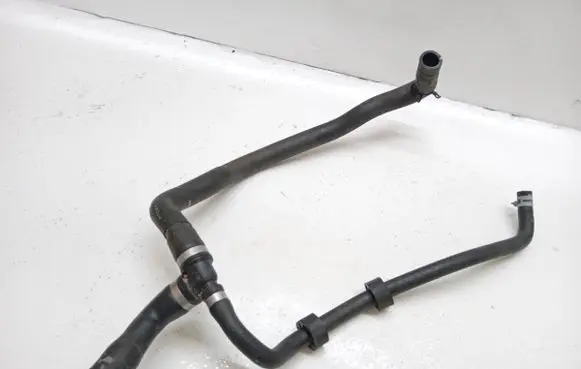 Ford Focus Engine coolant pipe/hose
