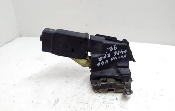 Volvo S40, V40 Rear door lock