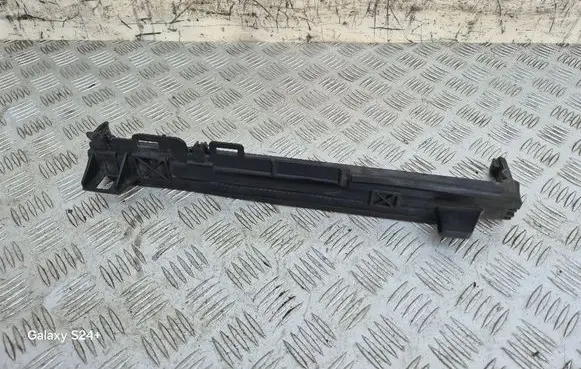Mercedes-Benz E W212 Radiator mount bracket 0477902914