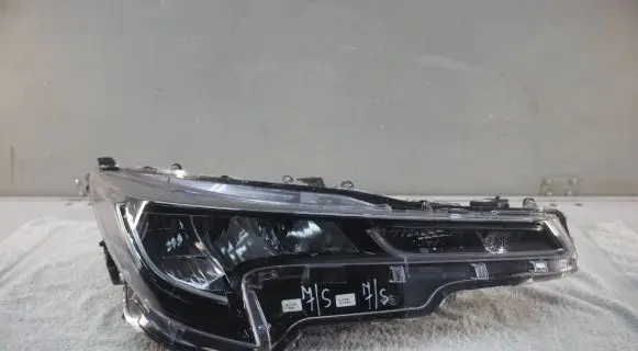 Toyota Corolla E210 E21 Headlight/headlamp 81110-02S60