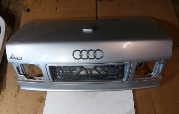 Audi A8 S8 D2 4D Tailgate/trunk/boot lid