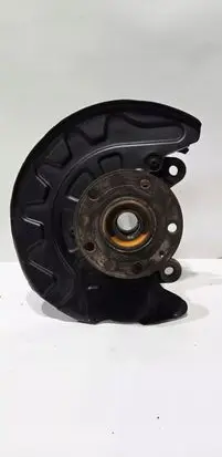 Volkswagen Golf VII Front wheel hub spindle knuckle 5Q0256DKAMAX