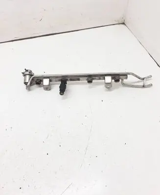 Audi TT Mk1 Fuel main line pipe 06A133681B
