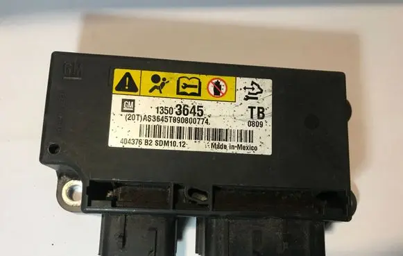Opel Insignia A Airbag control unit/module 13503645