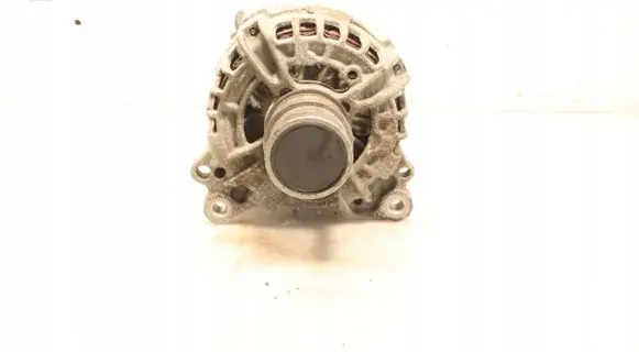 Volkswagen Golf VII Generator/alternator 04E903024S