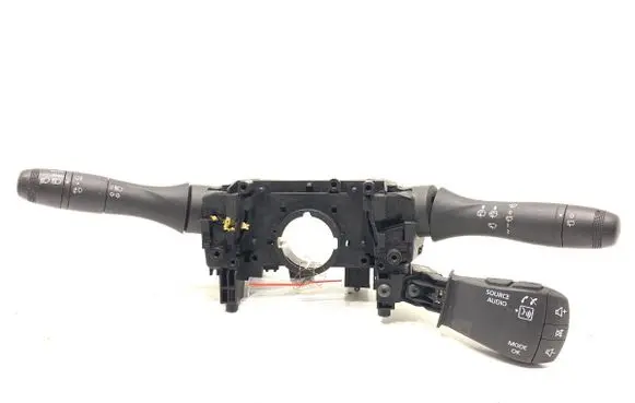 Dacia Duster II Wiper turn signal indicator stalk/switch 255678207R