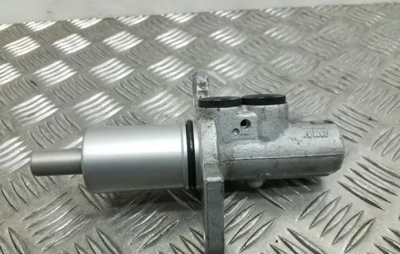 Audi A6 S6 C6 4F Master brake cylinder TRW2499 2499