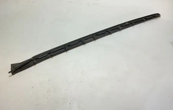 BMW 3 G20 G21 Windshield trim 7427873 11025010